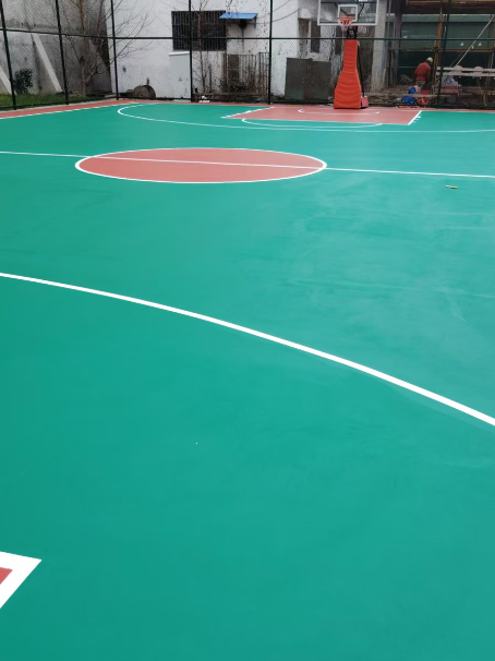 高县 球场长期使用易出现地面开裂